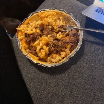 Queens Bully - Mac and Cheese with Pulled Pork - Gastropubs Near Me - Forest Hills, New York Queens Bully - Mac and Cheese with Pulled Pork - Gastropubs Near Me - Forest Hills, New York
