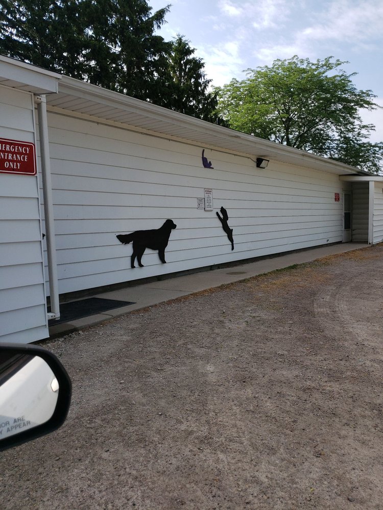 BLISSFIELD VETERNIARY SERVICE Updated June 2024 18 Photos 8353 E