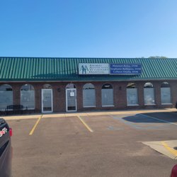 Animal Advocates Veterinary Hospital - Front of building