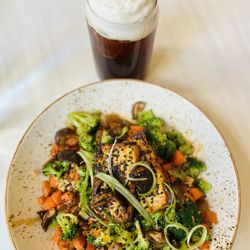 Life Alive Organic Cafe Kendall Square - Teriyaki Tofu Bowl Maple Vanilla Cold Brew