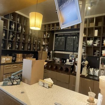 Hubbard & Cravens Coffee - Coffee & Tea Near Me - Indianapolis, Indiana