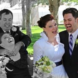 Photobetty Photography - Wedding photography doesn't have to be boring