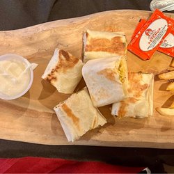 user provided Alrayan Market & Restaurant photo