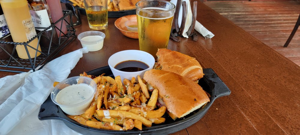 Romi's Brew & BBQ Logo