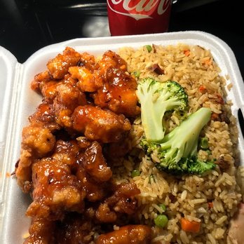 #1 Wok - Combination lunch special - General Tso's Chicken, roast pork fried rice and a included can of soda - Chinese Near Me - Fort Myers, Florida #1 Wok - Combination lunch special - General Tso's Chicken, roast pork fried rice and a included can of soda - Chinese Near Me - Fort Myers, Florida