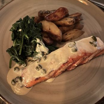 Moonshadows - scottish salmon - Seafood Near Me - Malibu, California