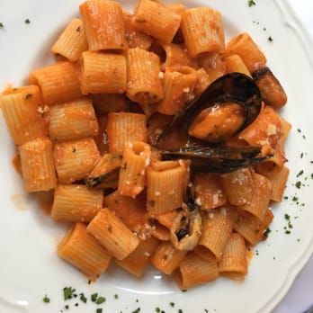 Le Streghe - Pasta with seafood...on the overly salted side - Italian Near Me - Rome, RM Le Streghe - Pasta with seafood...on the overly salted side - Italian Near Me - Rome, RM