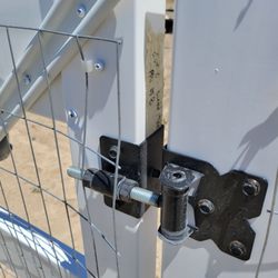 Butte Fence - Wire poorly installed with sharp edges.