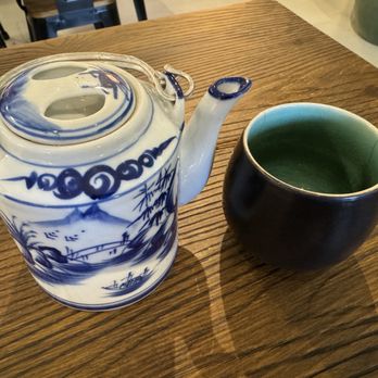 Chào Mámi - Teapot and tea~ - Vietnamese Near Me - Burnaby, British Columbia