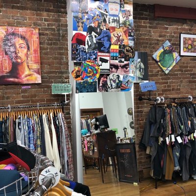 DIVERSITY Men's and Women's Consignment by null