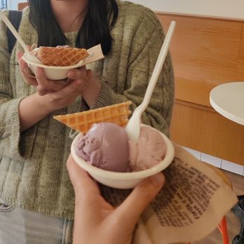 Jeni's Splendid Ice Creams - Wildberry lavender + strawberry buttermilk - Ice Cream & Frozen Yogurt Near Me - Chicago, Illinois Jeni's Splendid Ice Creams - Wildberry lavender + strawberry buttermilk - Ice Cream & Frozen Yogurt Near Me - Chicago, Illinois