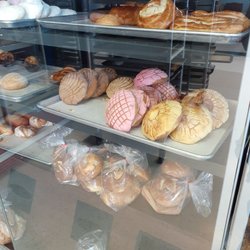 La Moreña PanaderÃa & Tortilleria