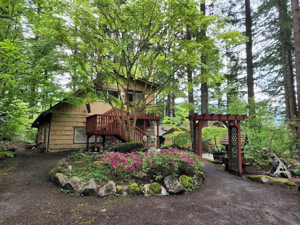 ROARING RIVER BED & BREAKFAST 98 Photos & 56 Reviews 46715 SE 129th