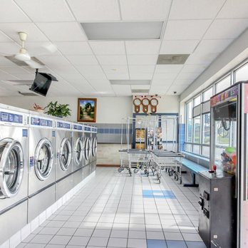 Super Wash Laundromat - Laundromat Near Me - Aurora, Illinois Super Wash Laundromat - Laundromat Near Me - Aurora, Illinois