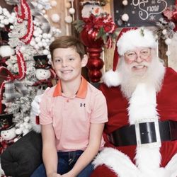 Magnolia Junior High School - santa claus