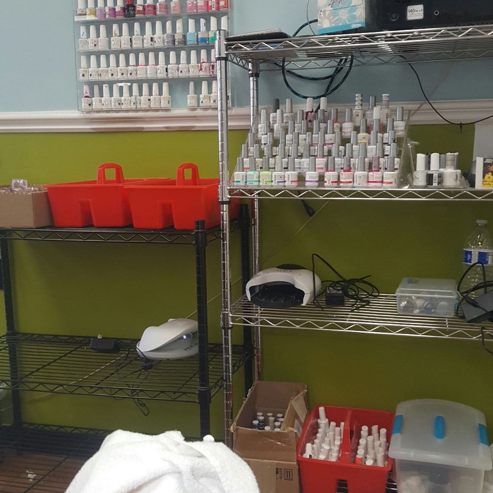 Lana's Diamond Salon - Nail Salons Near Me - Downey, California
