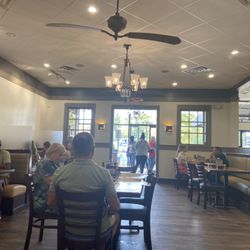 Another Broken Egg Cafe
