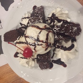 Black River Barn - Brownie sundae - American Near Me - Randolph, New Jersey
