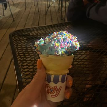 Katie's Ice Cream - Ice Cream & Frozen Yogurt Near Me - Hyannis, Massachusetts Katie's Ice Cream - Ice Cream & Frozen Yogurt Near Me - Hyannis, Massachusetts
