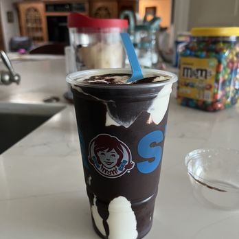 Wendy's - Chocolate brownie  Frosty Swirl - Fast Food Near Me - Orlando, Florida