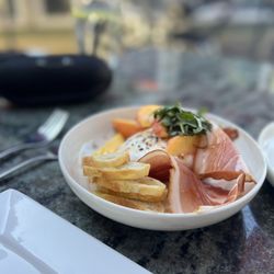 Martinis Bistro - Burrata with Colorado peaches and prosciutto