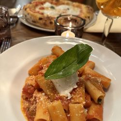 Il Siciliano - Margarita pizza and rigatoni!!!