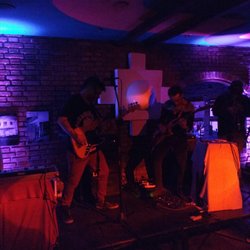 Falucho - La mejor onda en el primer bar multicanillas de la ciudad