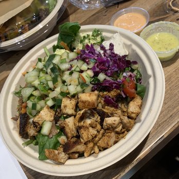 Mezeh Mediterranean Grill - Bowl with chicken and lamb - Mediterranean Near Me - Charlotte, North Carolina Mezeh Mediterranean Grill - Bowl with chicken and lamb - Mediterranean Near Me - Charlotte, North Carolina