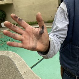 No wet paint signs, even after requested No wet paint signs, even after requested