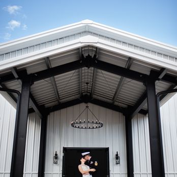 Legacy Oaks Venue - Grand entrance to the Carriage House - Venues & Event Spaces Near Me - Elberta, Alabama
