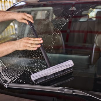 Take 5 Oil Change - Windshield being cleaned during oil change. - Oil Change Stations Near Me - San Antonio, Texas Take 5 Oil Change - Windshield being cleaned during oil change. - Oil Change Stations Near Me - San Antonio, Texas