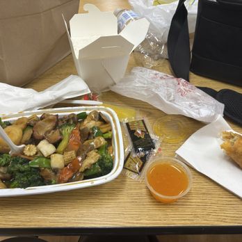 Yan Yan - $27....no drink. - Chinese Near Me - Buffalo Grove, Illinois Yan Yan - $27....no drink. - Chinese Near Me - Buffalo Grove, Illinois