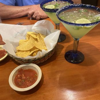 Mexico's Grill - Spicy margaritas and chips and salsa - Mexican Near Me - Cocoa Beach, Florida