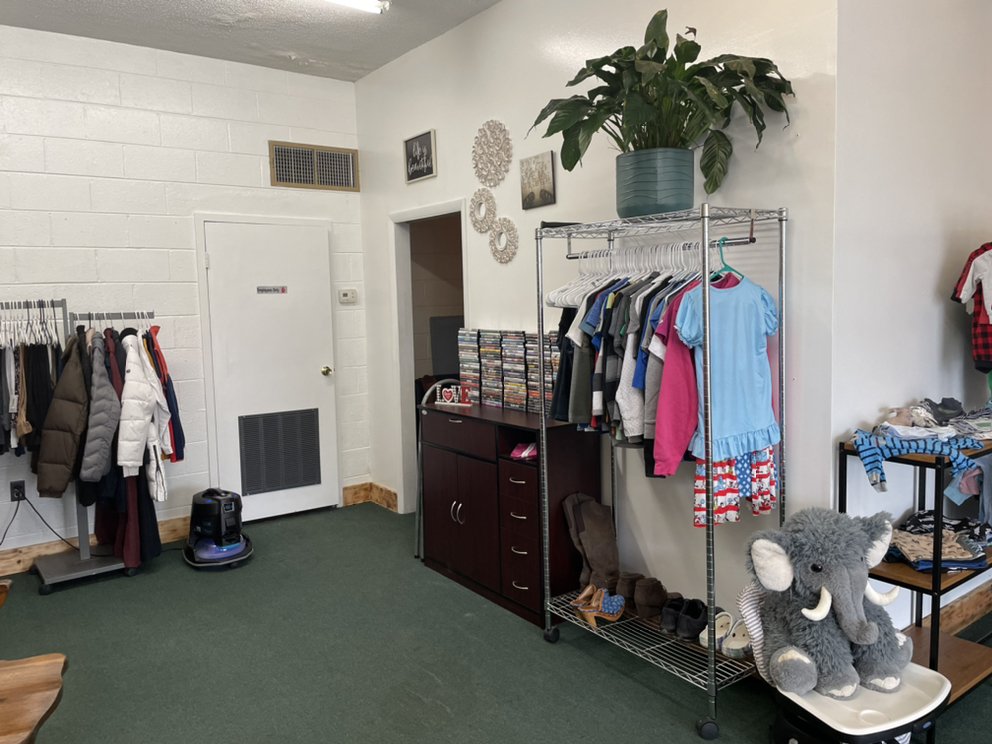 HOPEFULLY YOURS Updated June 2024 1728 Edgemont Ave, Bristol