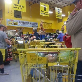 Food 4 Less - This is not an accurate photo of a typical day, this was just before Thanksgiving 2016 - Grocery Near Me - Paso Robles, California
