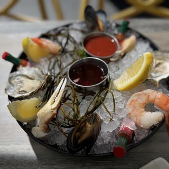 Schooners Monterey - Seafood Near Me - Monterey, California Schooners Monterey - Seafood Near Me - Monterey, California