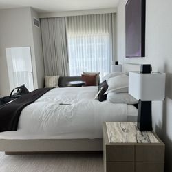 Kimpton Claret Hotel - King bed