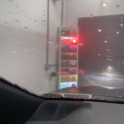 Super Wash - A lighted menu tells you your wash progress and status.