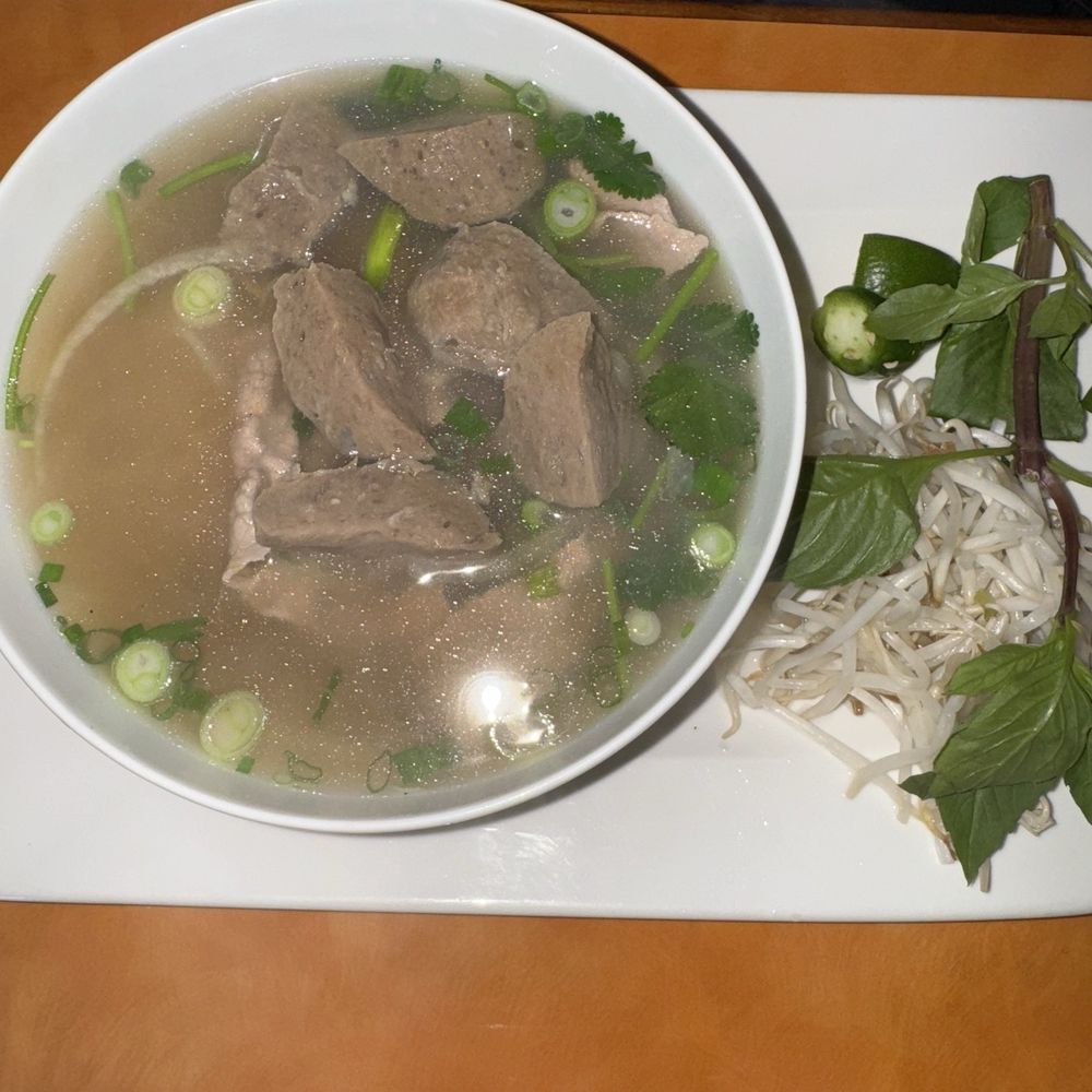 Pho4. Rare Round Steak and Beef Balls Pho Pho4. Rare Round Steak and Beef Balls Pho