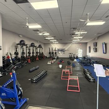 F45 Training Center Park West AZ - Interval Training Gyms Near Me - Peoria, Arizona