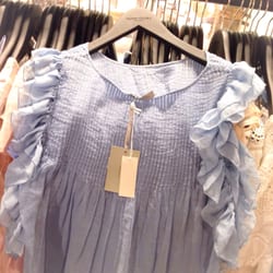 Hunky Dory - Although the blue one was alas sold out, june 2015