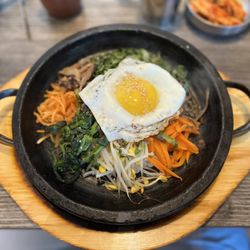 Dami - Bulgogi Dolpan bibimbap