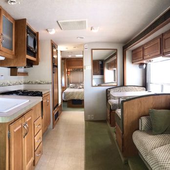 Wetnight RV - Jamboree interior - RV Dealers Near Me - Terre Haute, Indiana Wetnight RV - Jamboree interior - RV Dealers Near Me - Terre Haute, Indiana