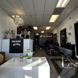 Palacios Beauty Salon - Salon