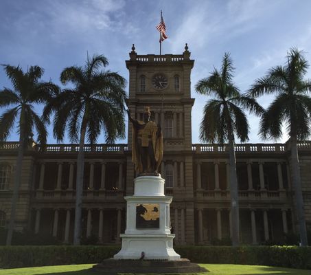 Aliʻiolani Hale by null