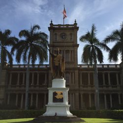 Aliiolani Hale - Statue of King Kamehameha
