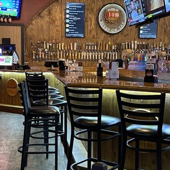 Barrels Taphouse and Grill - Bar area - American Near Me - O'Fallon, Missouri Barrels Taphouse and Grill - Bar area - American Near Me - O'Fallon, Missouri