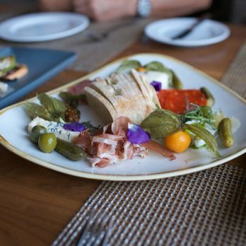 Restaurant 917 - New American Near Me - Carson, California