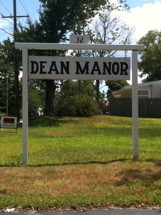 DEAN MANOR Updated June 2024 32 Dean Ave, Johnston, Rhode Island