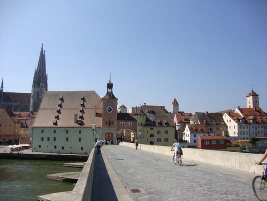 Steinerne Brücke by null